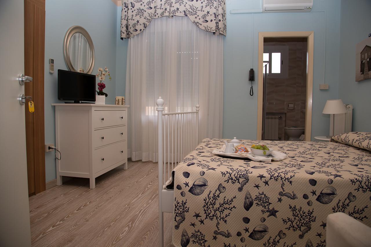 Hotel Umberto Rosolina Mare Extérieur photo